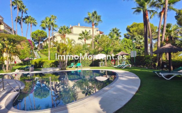 Resale - Apartment - Marbella - Sierra Blanca