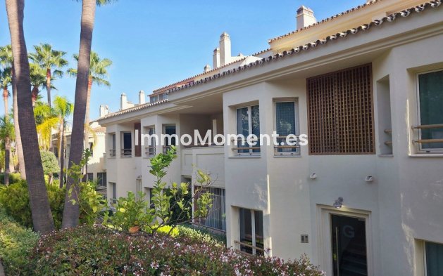 Resale - Apartment - Marbella - Sierra Blanca