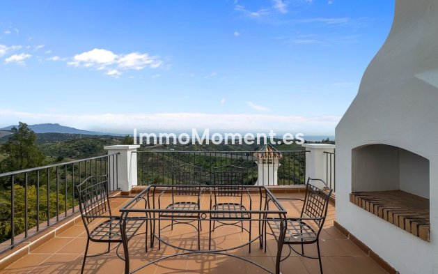 Resale - Apartment - Estepona - Estepona Centro
