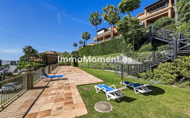 Resale - Apartment - Estepona - Estepona Centro