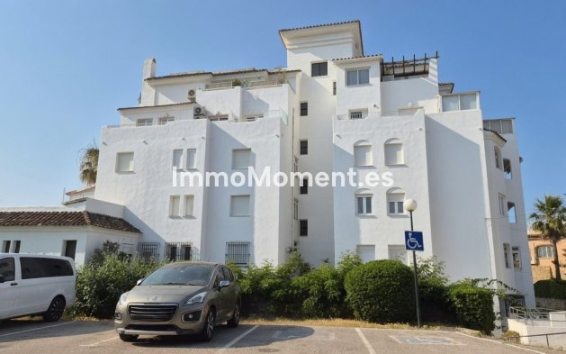 Resale - Apartment - Estepona - Estepona Centro