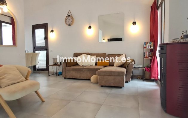 Resale - Apartment - Estepona - New Golden Mile