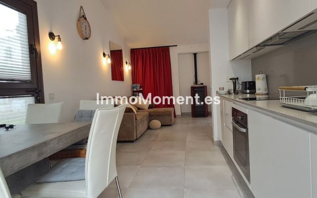 Resale - Apartment - Estepona - New Golden Mile