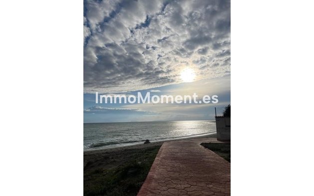 Resale - Apartment - Estepona - New Golden Mile