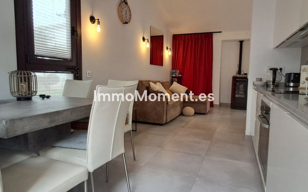Resale - Apartment - Estepona - New Golden Mile
