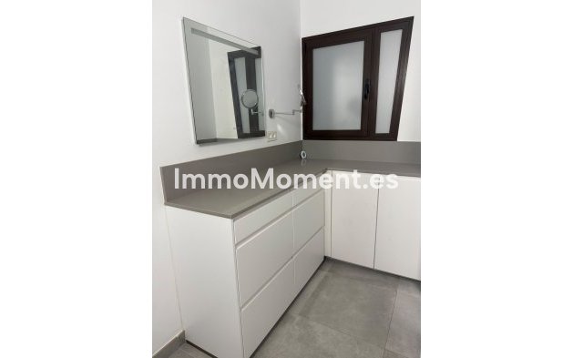 Resale - Apartment - Estepona - New Golden Mile