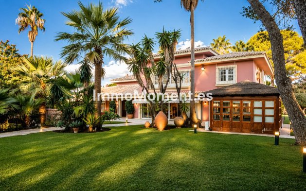 Reventa - Villa independiente - Marbella - Guadalmina Baja