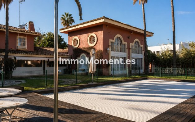 Reventa - Villa independiente - Marbella - Guadalmina Baja