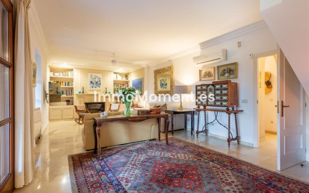 Resale - Detached villa - Marbella - Guadalmina Alta