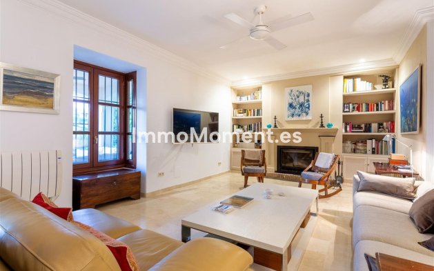 Resale - Detached villa - Marbella - Guadalmina Alta