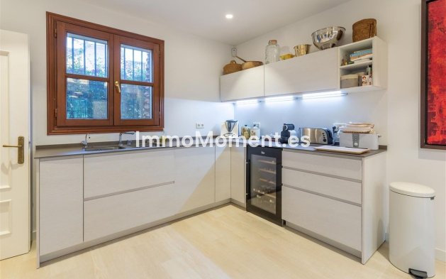 Resale - Detached villa - Marbella - Guadalmina Alta