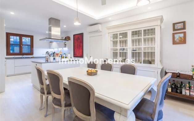 Resale - Detached villa - Marbella - Guadalmina Alta