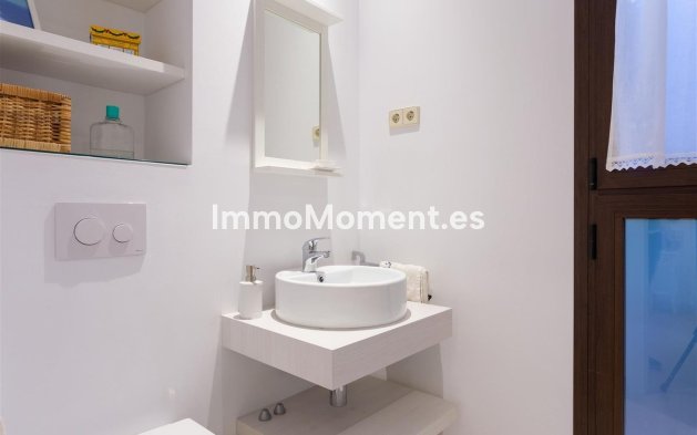Resale - Detached villa - Marbella - Guadalmina Alta