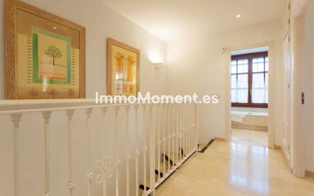 Resale - Detached villa - Marbella - Guadalmina Alta