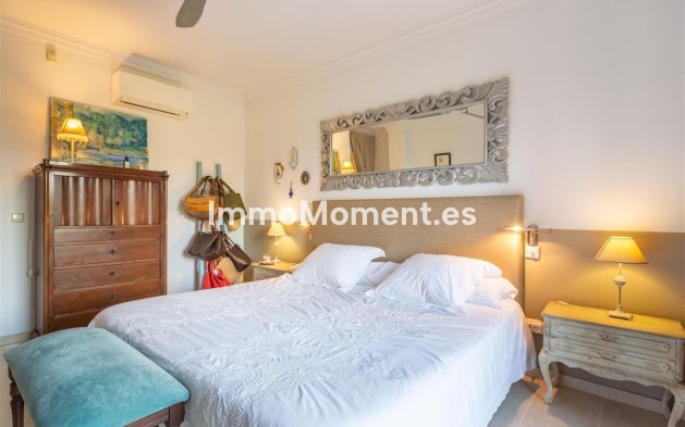 Resale - Detached villa - Marbella - Guadalmina Alta