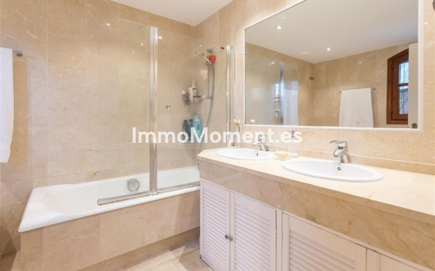Resale - Detached villa - Marbella - Guadalmina Alta