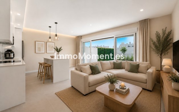 Resale - Apartment - Estepona - Estepona Centro