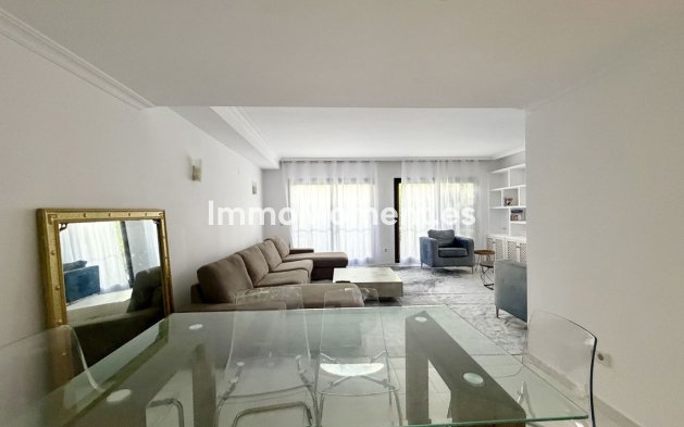 Resale - Townhouse - Marbella - Guadalmina Baja