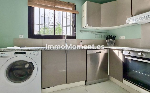 Resale - Townhouse - Marbella - Guadalmina Baja