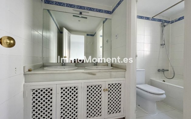 Resale - Townhouse - Marbella - Guadalmina Baja