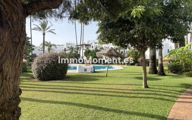 Resale - Townhouse - Marbella - Guadalmina Baja