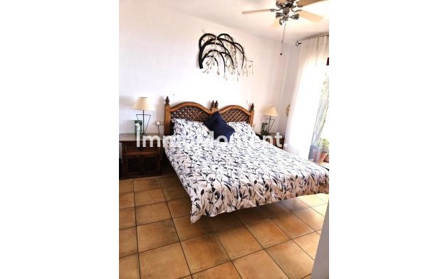 Resale - Apartment - Mijas - Calahonda
