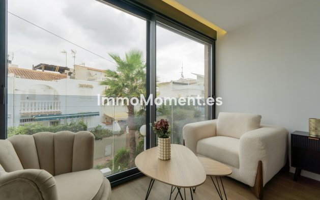 Wiederverkauf - Freistehende Villa - Torrevieja - Torrevieja Centro