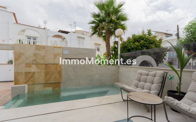 Wiederverkauf - Freistehende Villa - Torrevieja - Torrevieja Centro