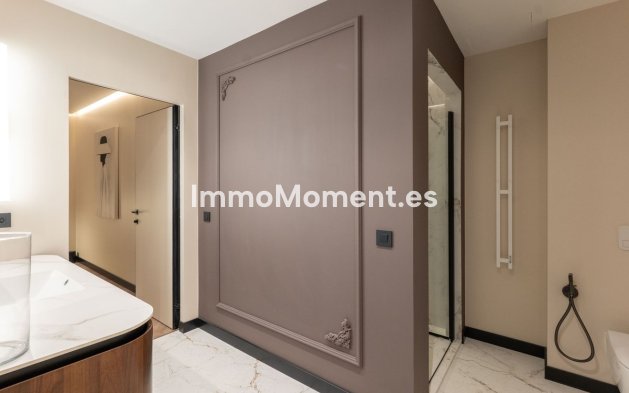 Resale - Apartment - Benahavís - Benahavís Centro