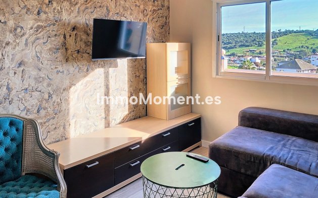 Resale - Detached villa - Estepona - Estepona Centro