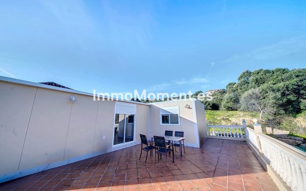Resale - Detached villa - Estepona - Estepona Centro