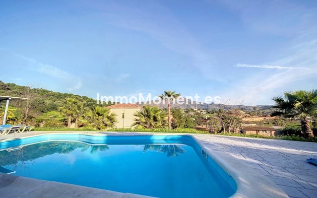 Resale - Detached villa - Estepona - Estepona Centro