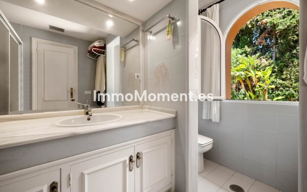 Wiederverkauf - Freistehende Villa - Marbella - Elviria