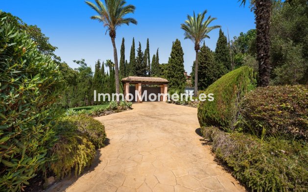 Wiederverkauf - Freistehende Villa - Marbella - Elviria