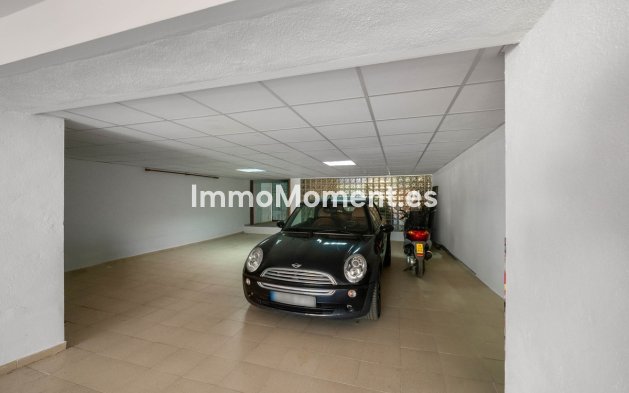 Wiederverkauf - Freistehende Villa - Marbella - Elviria