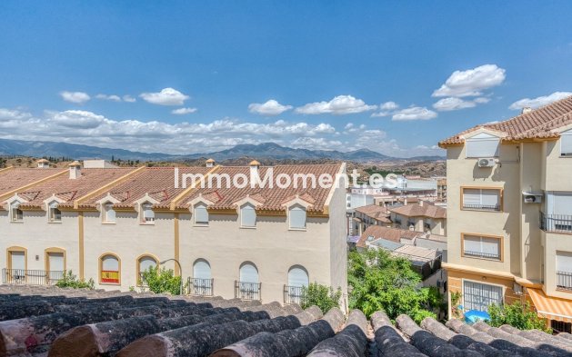 Resale - Townhouse - Inland  - Coín