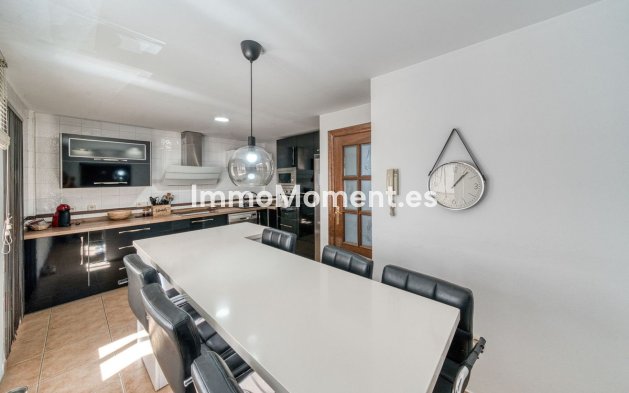 Resale - Townhouse - Inland  - Coín