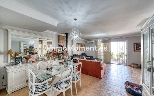 Resale - Townhouse - Inland  - Coín