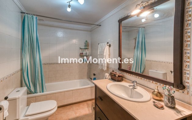 Resale - Townhouse - Inland  - Coín