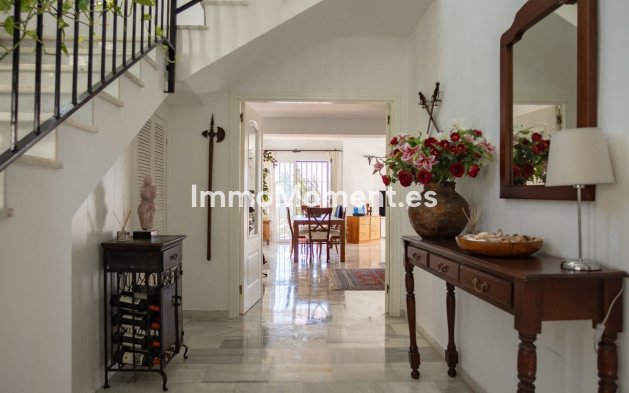 Resale - Detached villa - Estepona - El Padron