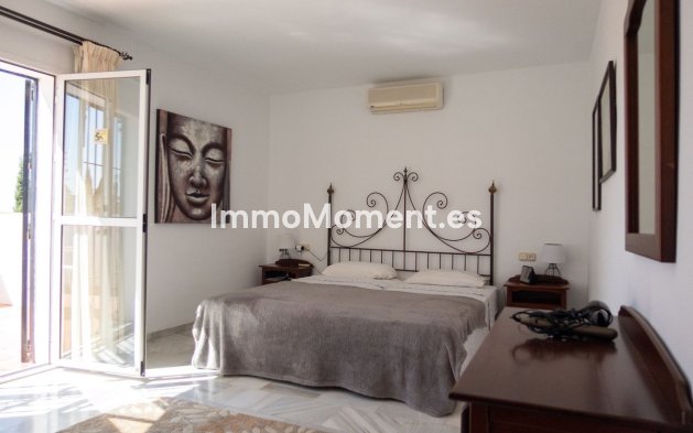 Resale - Detached villa - Estepona - El Padron