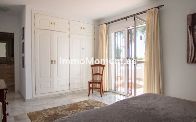 Resale - Detached villa - Estepona - El Padron