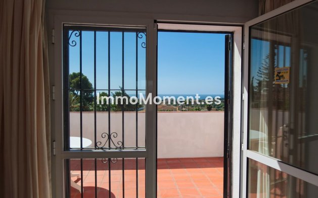 Resale - Detached villa - Estepona - El Padron