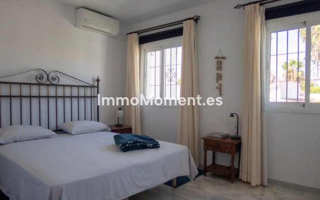 Resale - Detached villa - Estepona - El Padron