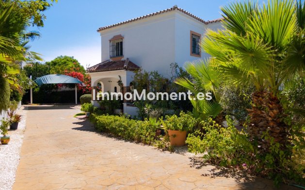 Resale - Detached villa - Estepona - El Padron
