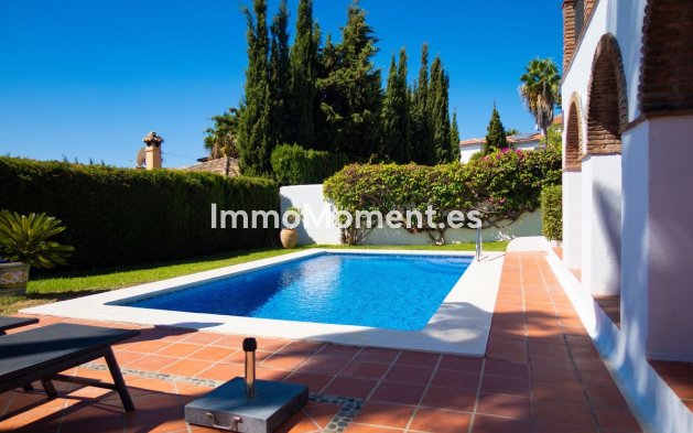 Resale - Detached villa - Estepona - El Padron