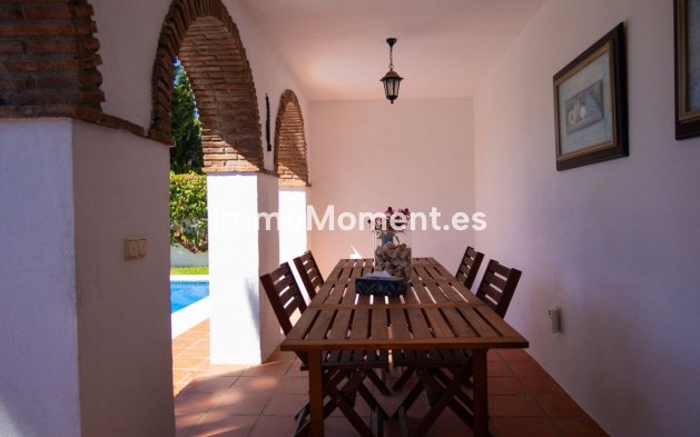 Resale - Detached villa - Estepona - El Padron