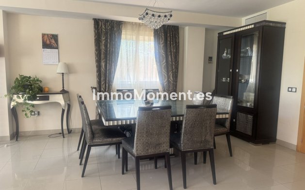 Resale - Townhouse - Estepona - Estepona Centro