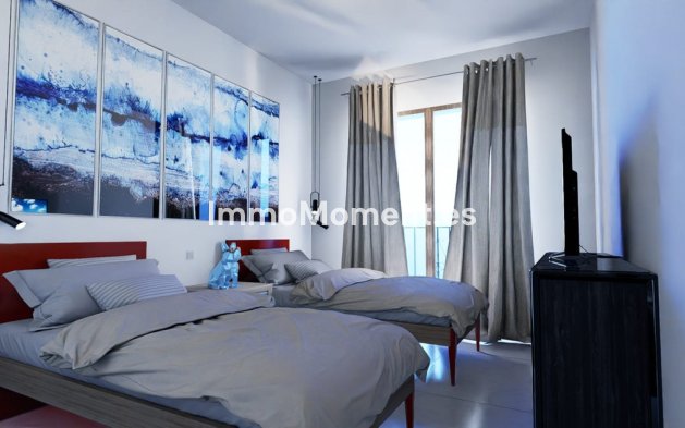 Resale - Detached villa - Estepona - Estepona Centro
