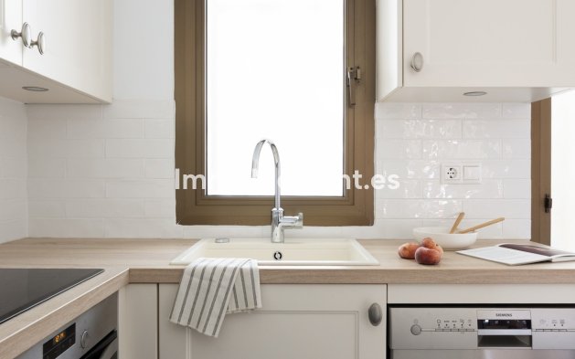 Resale - Apartment - Mijas - Calahonda